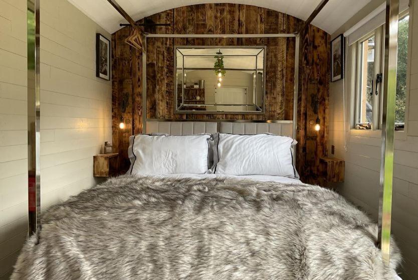 Gillan Creek Retreat Hotel Helston Ngoại thất bức ảnh